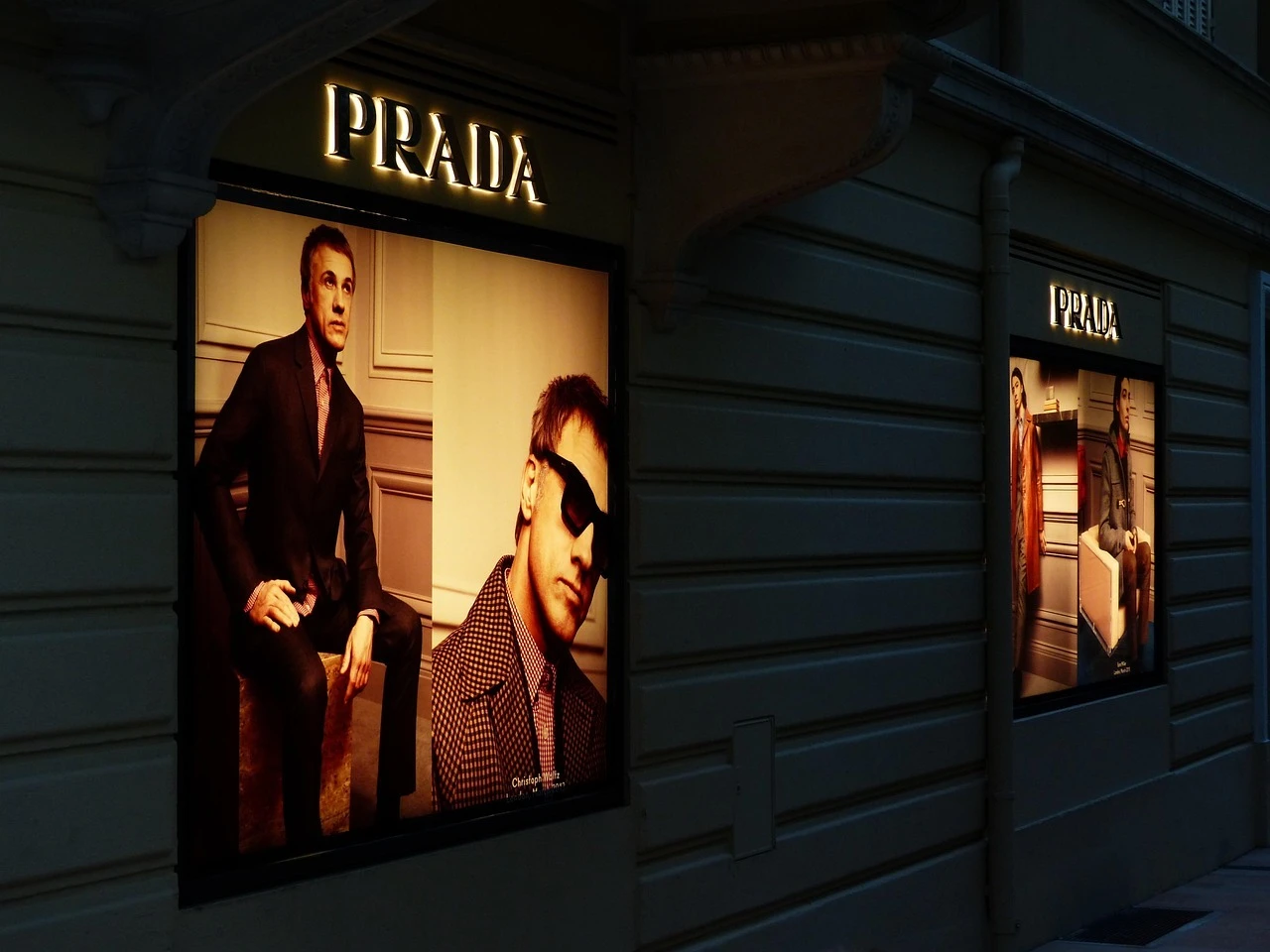 PRADAを手放すなら、プロにお任せ下さい！